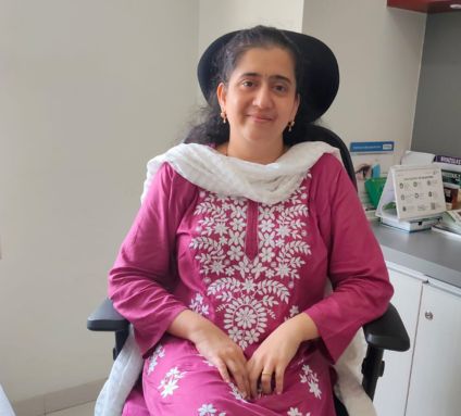 Dr. Sampada Chitale is a skilled Glaucoma and General Ophthalmologist Surgeon with extensive training in cataract surgery, trabeculectomy, and anterior segment lasers. She practices at Laxmi Eye Hospitals & Institute in Navi Mumbai, with additional centers in Panvel and Dombivli..