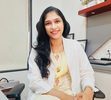 Dr. Simonne Lobo is a Vitreo-Retina Surgeon at Laxmi Eye Hospitals and Institute in Navi Mumbai, best eye carecentres at Panvel, Kharghar, Kamothe and Dombivali.