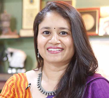 Dr. Tanvi Haldipurkar, Specialist in Cataract and Refractive Surgery at Laxmi Eye Institute in Navi Mumbai